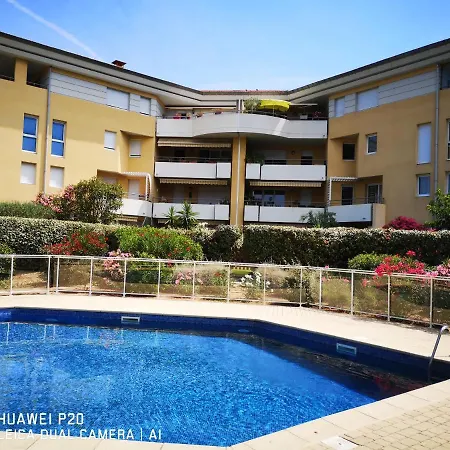 Calm Pleasant Closed Parking Apartamento Fréjus